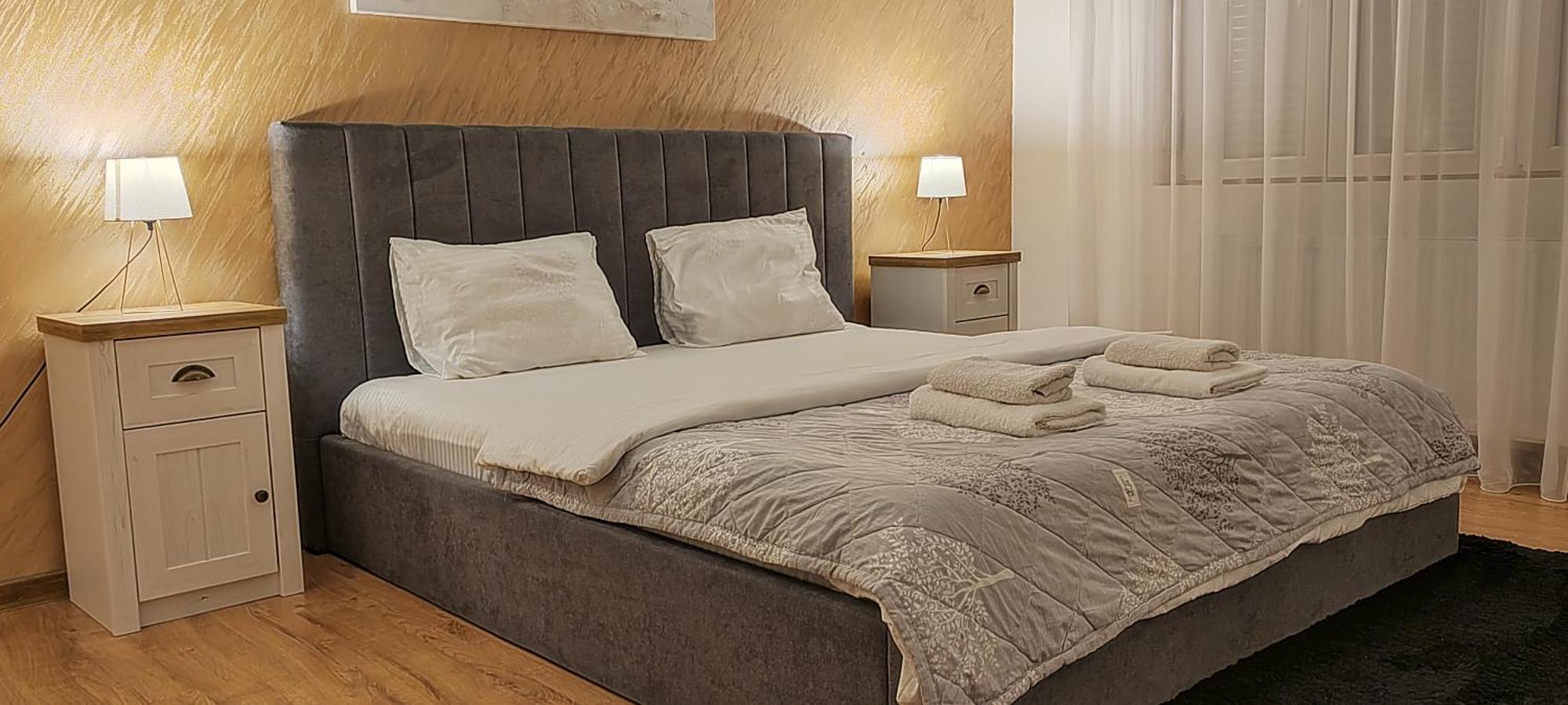 Golden Royal Daire Kragujevac Dış mekan fotoğraf