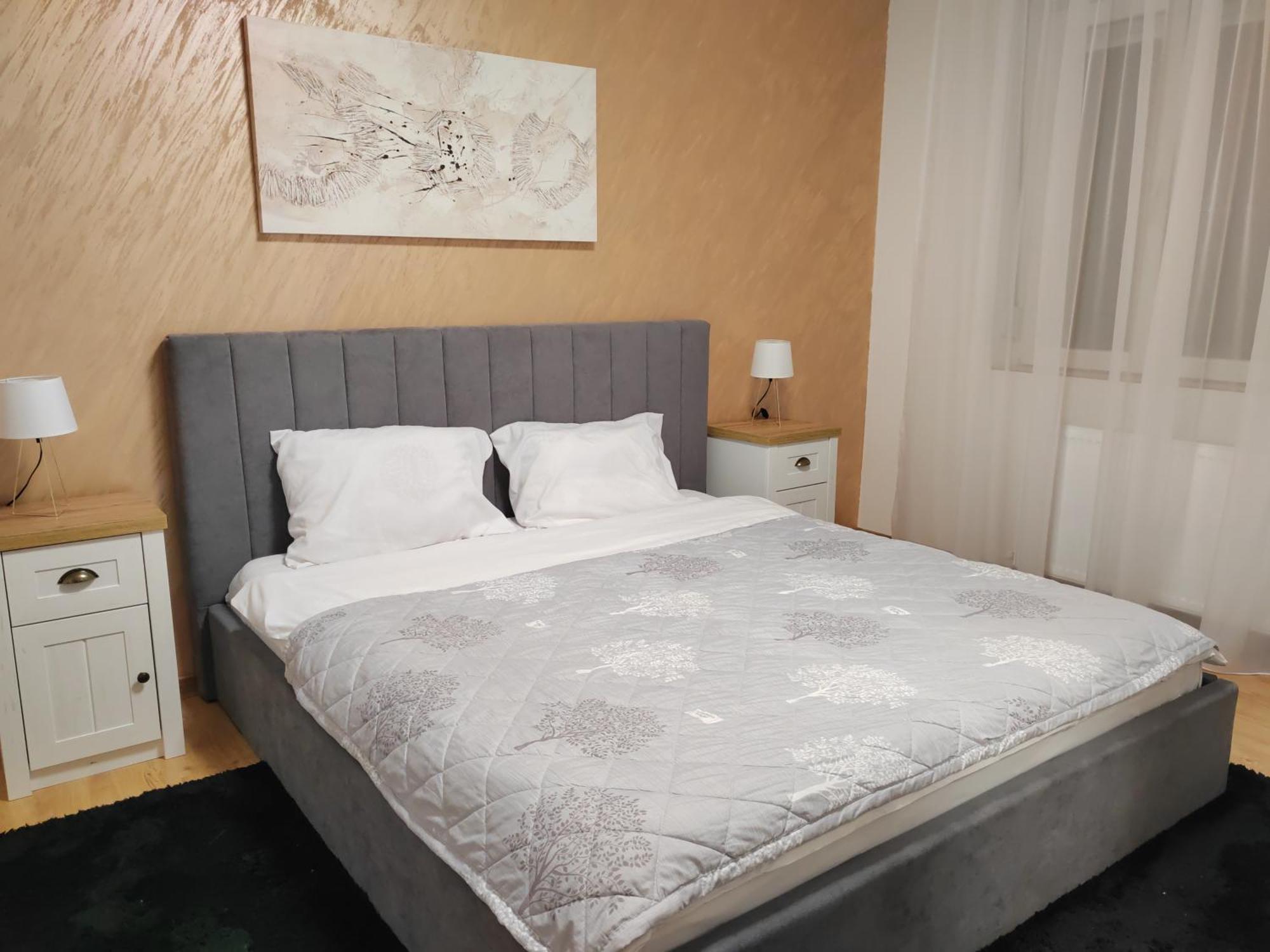 Golden Royal Daire Kragujevac Dış mekan fotoğraf